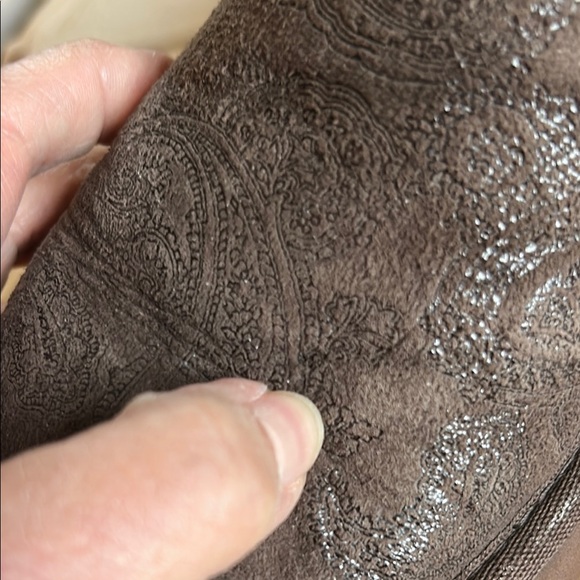 UGG Chocolate Classic Tall Baroque - Picture 8 of 12